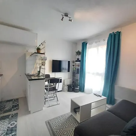 Classe 2 Etoiles, A 200m De La De Nauzan Parking Gratuit Vaux-sur-Mer